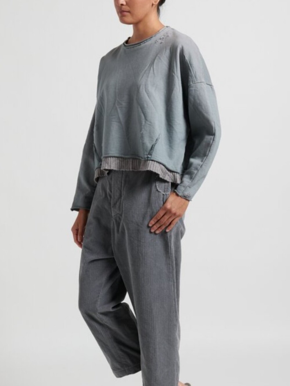 Umit Unal Distressed Cropped Light Gray Pullover Sweatshirt Women's Medium